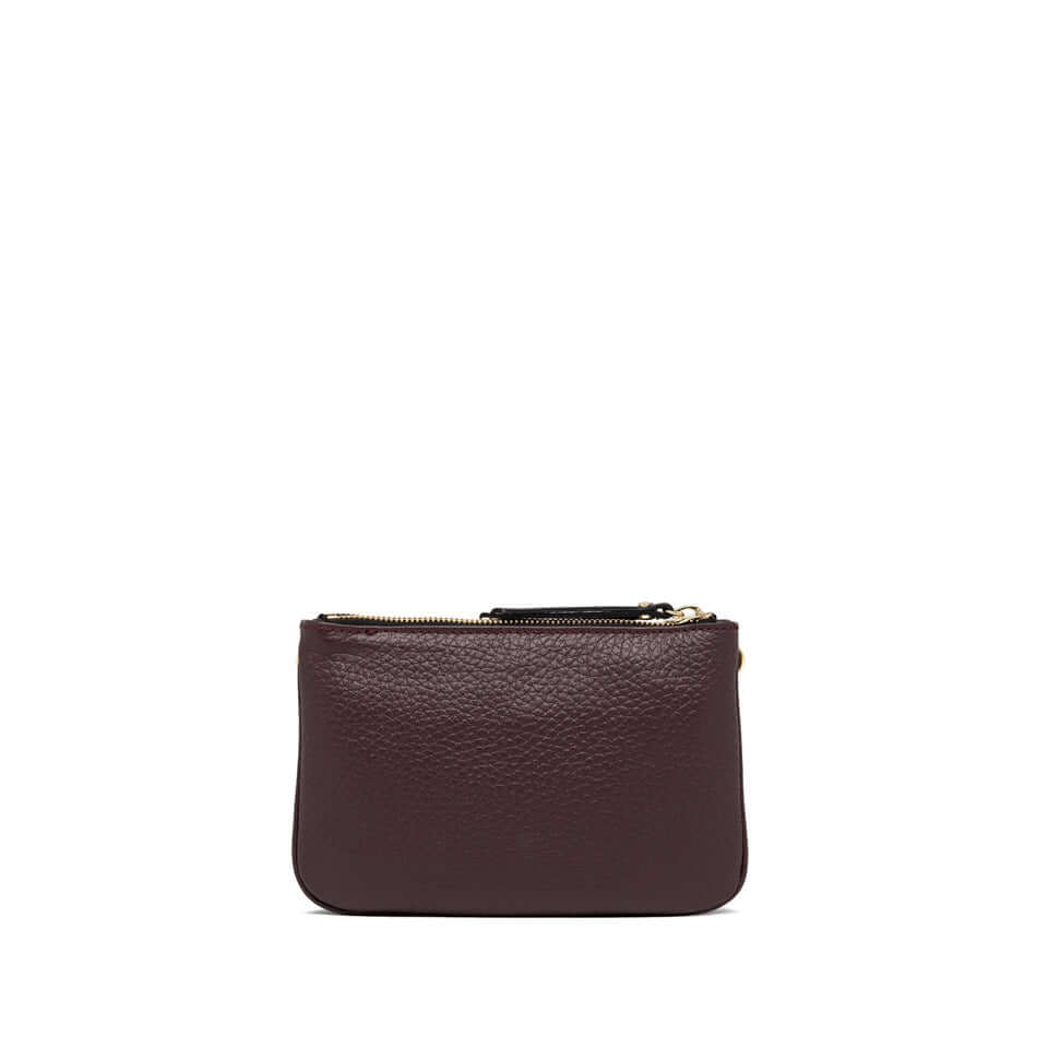 Borsa a tracolla Frida in pelle grana maxi, colore bordeaux, con due zip e tracolla regolabile, dimensioni 24x16x5 cm.