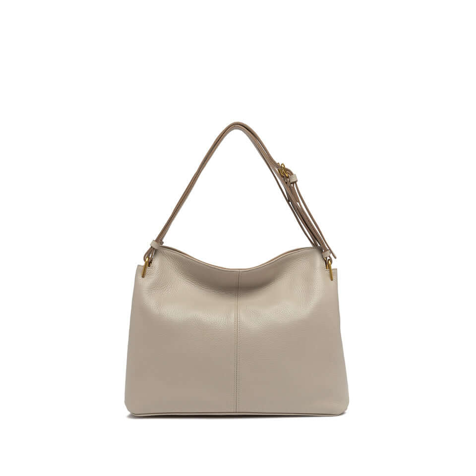 Leila borsa a spalla in pelle martellata, con manico in tono e dettagli metallici, dimensioni 38x27x12 cm.