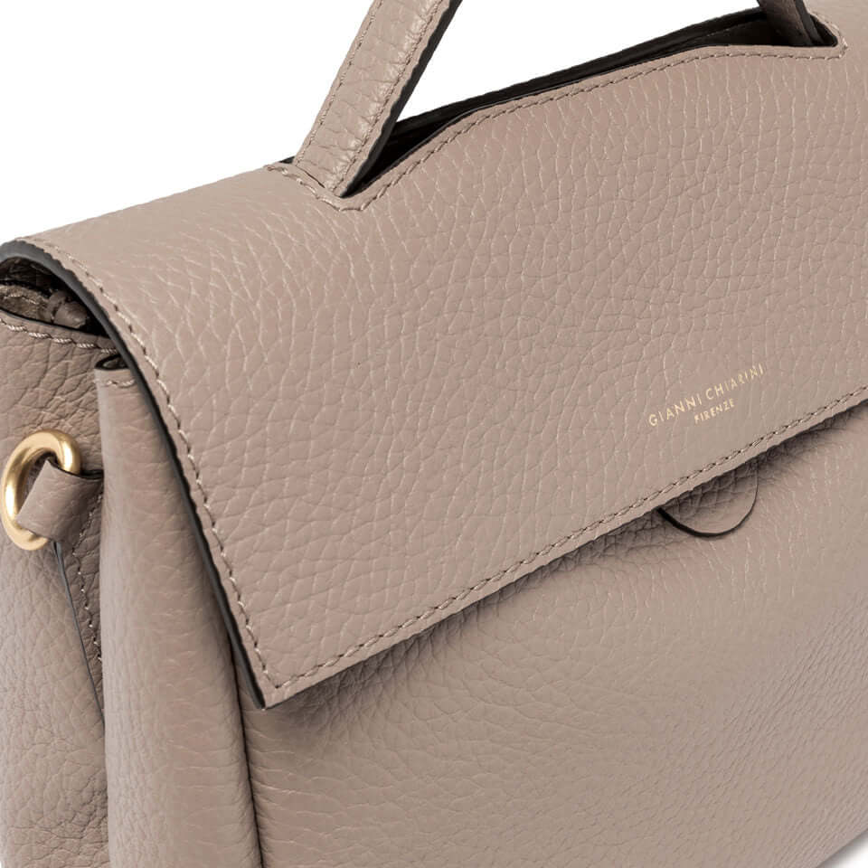 Gianni Chiarini Clio bag in soft gray leather with flap closure and top handle, perfect for casual everyday wear.