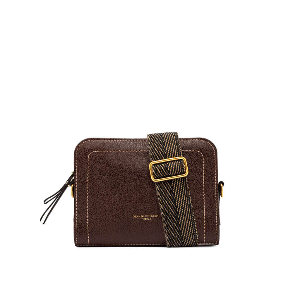 OLLY by Gianni Chiarini, brown leather bag with adjustable strap and zip closure, sporty design, dimensions 24x18x8 cm.