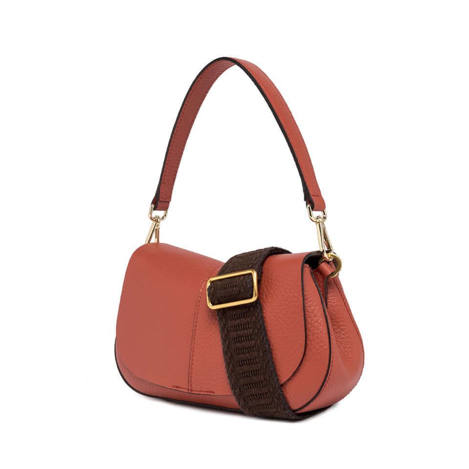 Helena Round handbag by Gianni Chiarini in maxi grain leather with removable straps, stylish and contemporary design.