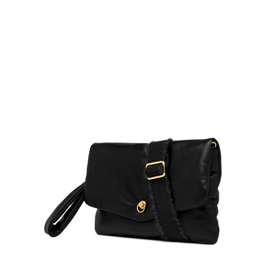 Elegant black Mirea pochette by Gianni Chiarini, soft leather, gold logo detail, with woven strap for versatile carrying.