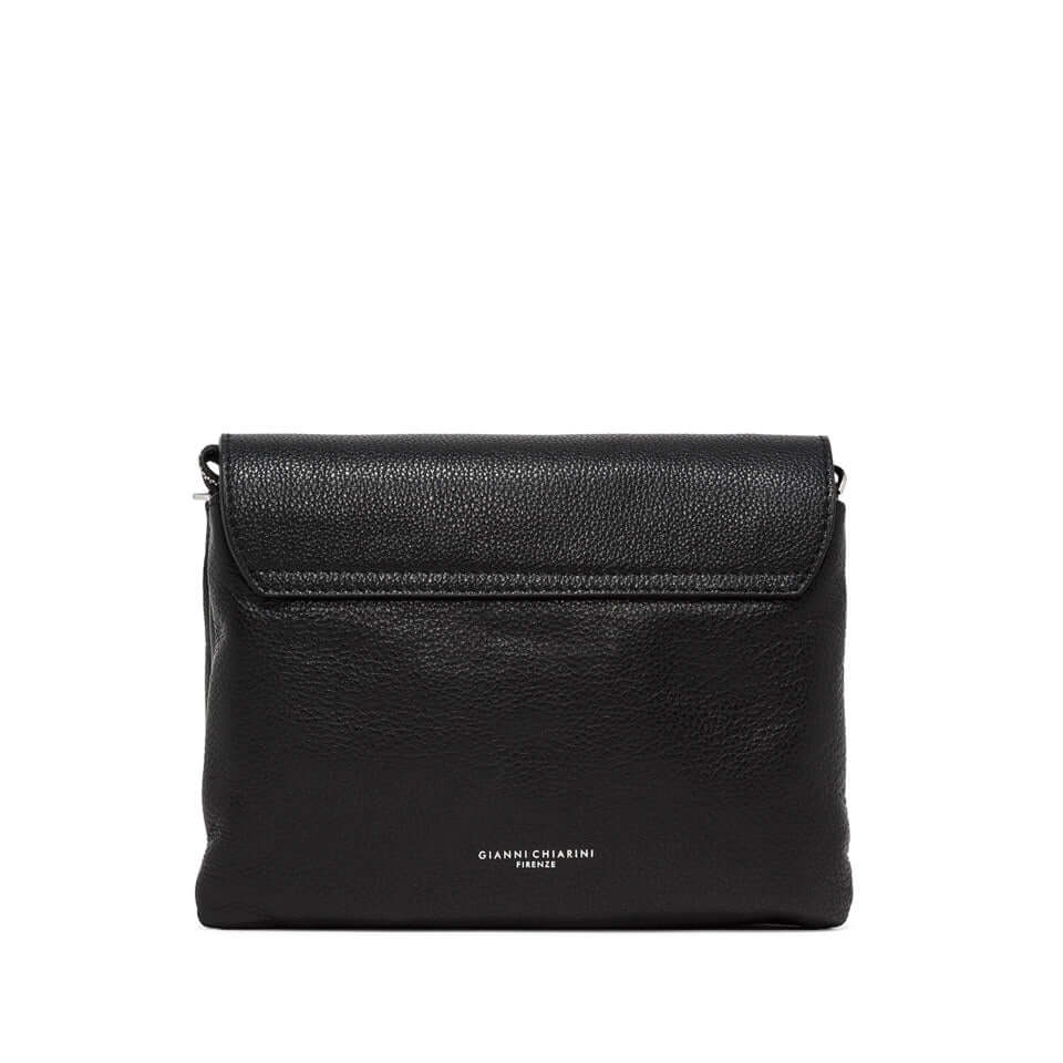 Borsa Three Gianni Chiarini in pelle martellata nera con tracolla, elegante e versatile per ogni occasione.