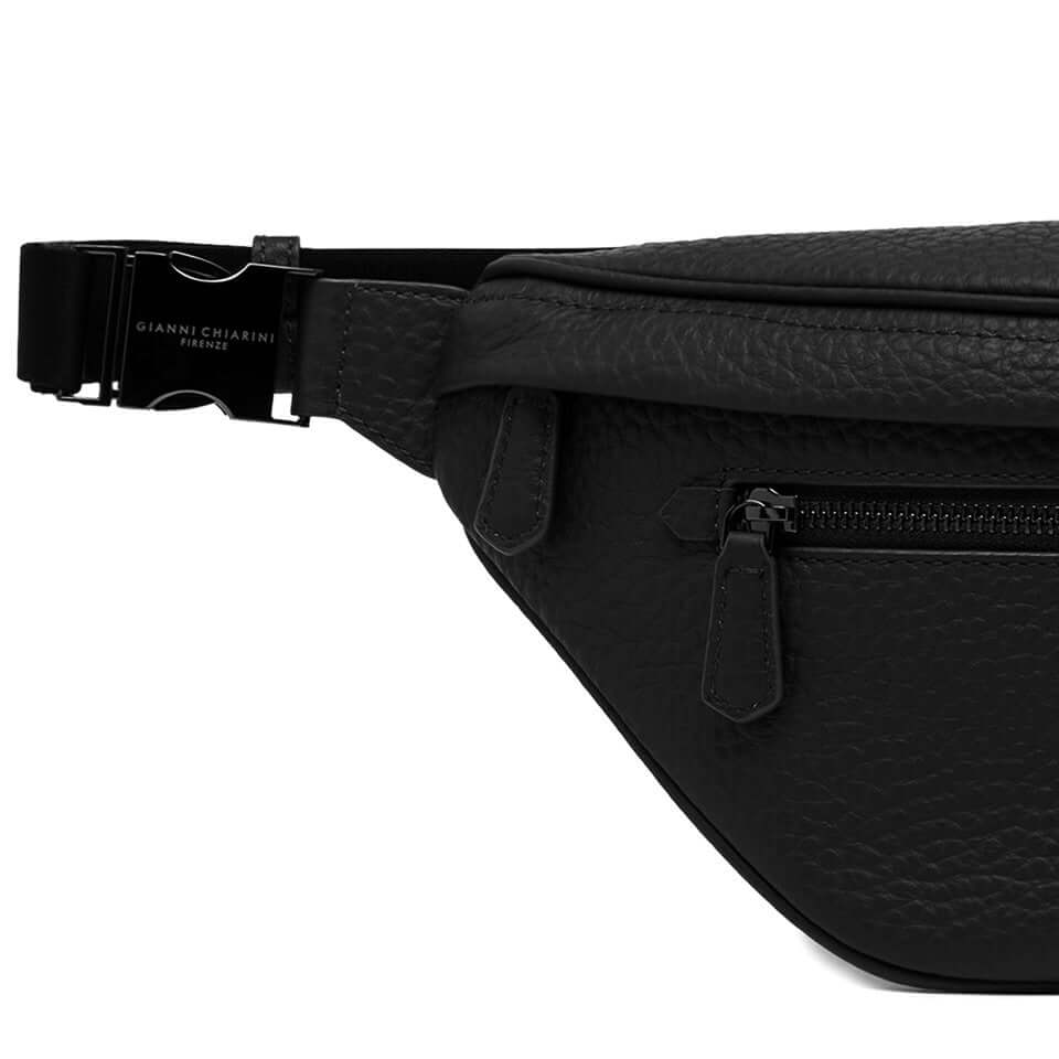 Black leather marsupio with zip closure and logoed metal buckle, perfect for daily use.