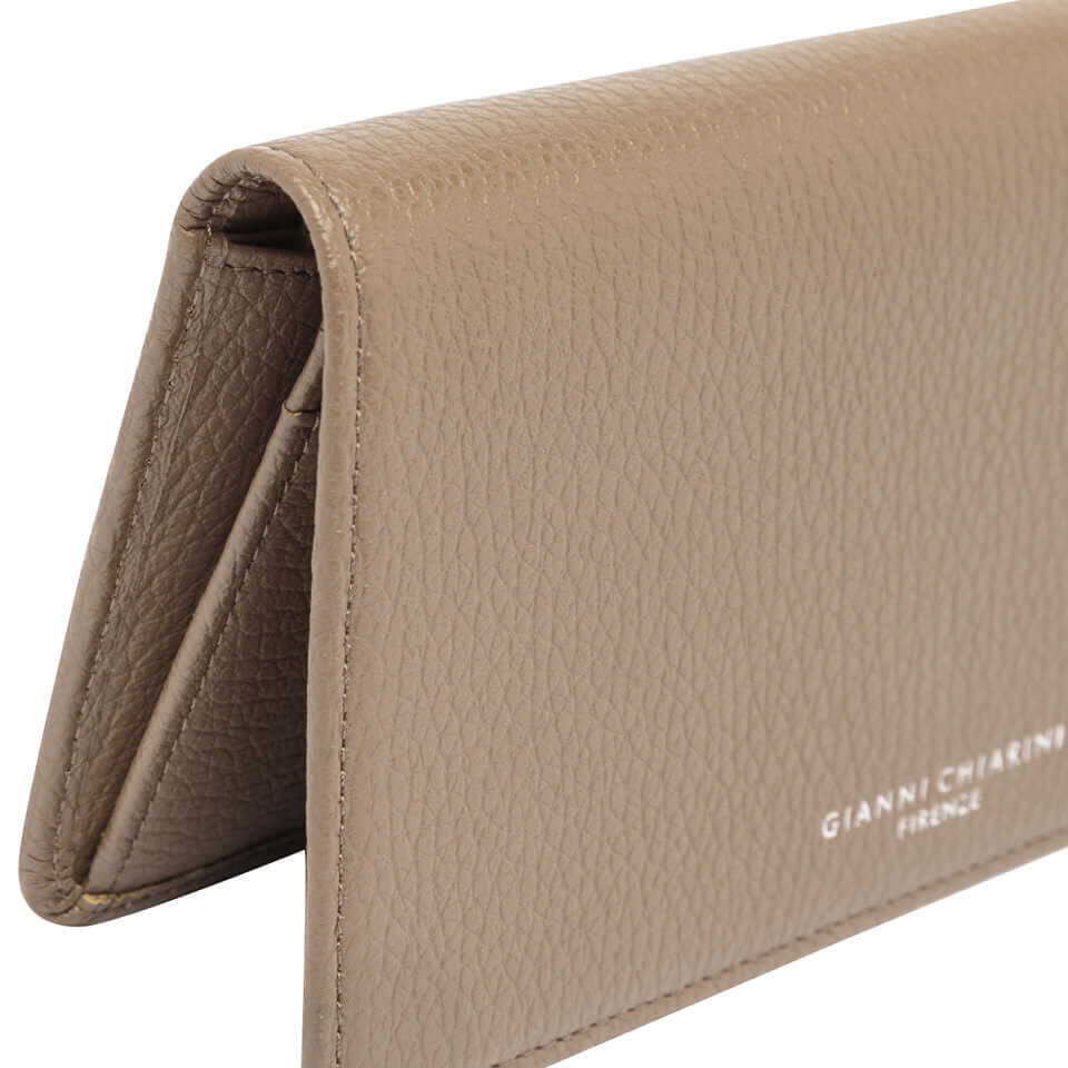 Elegant Gianni Chiarini Firenze wallet in textured leather, showcasing a sleek design and practical storage.