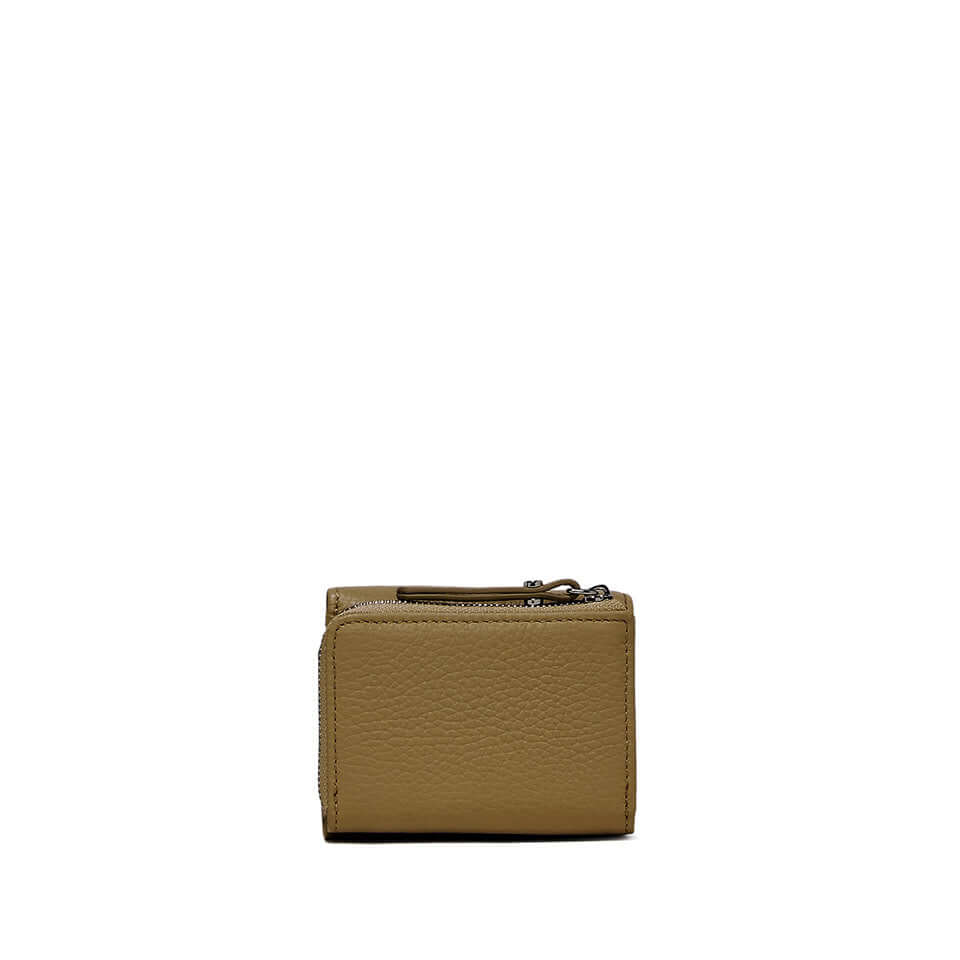 Elegant small wallet in soft hammered leather by Gianni Chiarini, featuring zip and button closure.