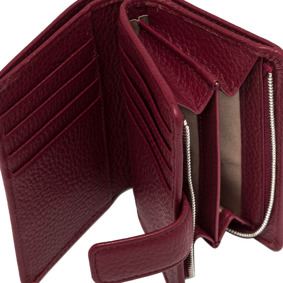 Interior view of the Wallets Dollaro by Gianni Chiarini in textured burgundy leather with card slots and zipper compartments.