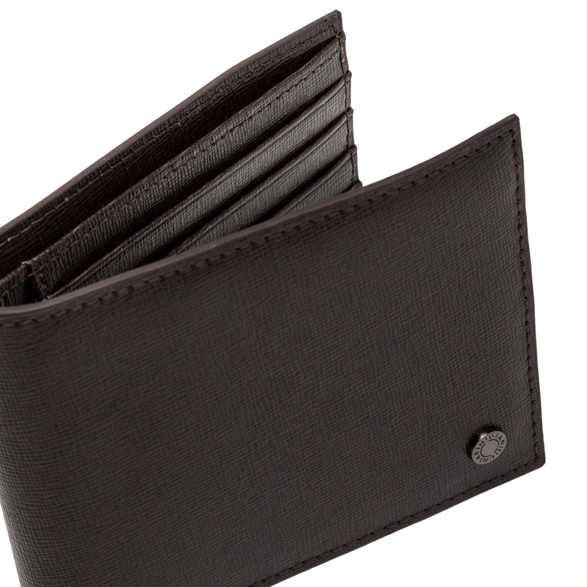 Elegante portafoglio in pelle saffiano Gianni Chiarini, con tasche multiuso e scomparto per banconote.