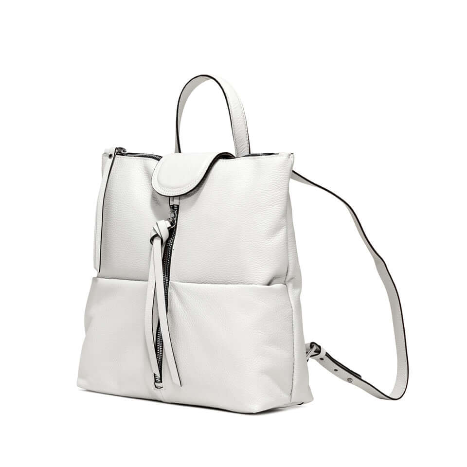 Giada white leather backpack with zip closure, adjustable straps, and front pockets, dimensions 32x31x12 cm.