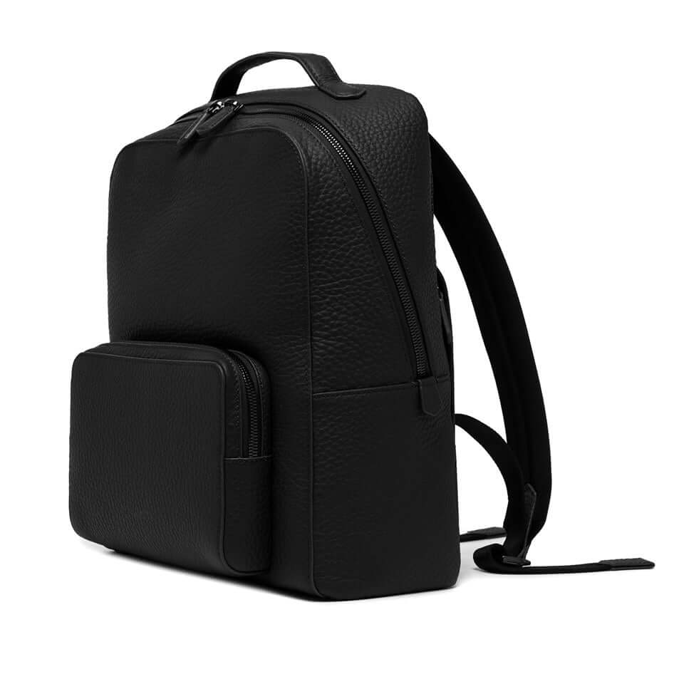 FLORENCE backpack by Gianni Chiarini, made of textured leather, featuring a main zip compartment and front pocket.