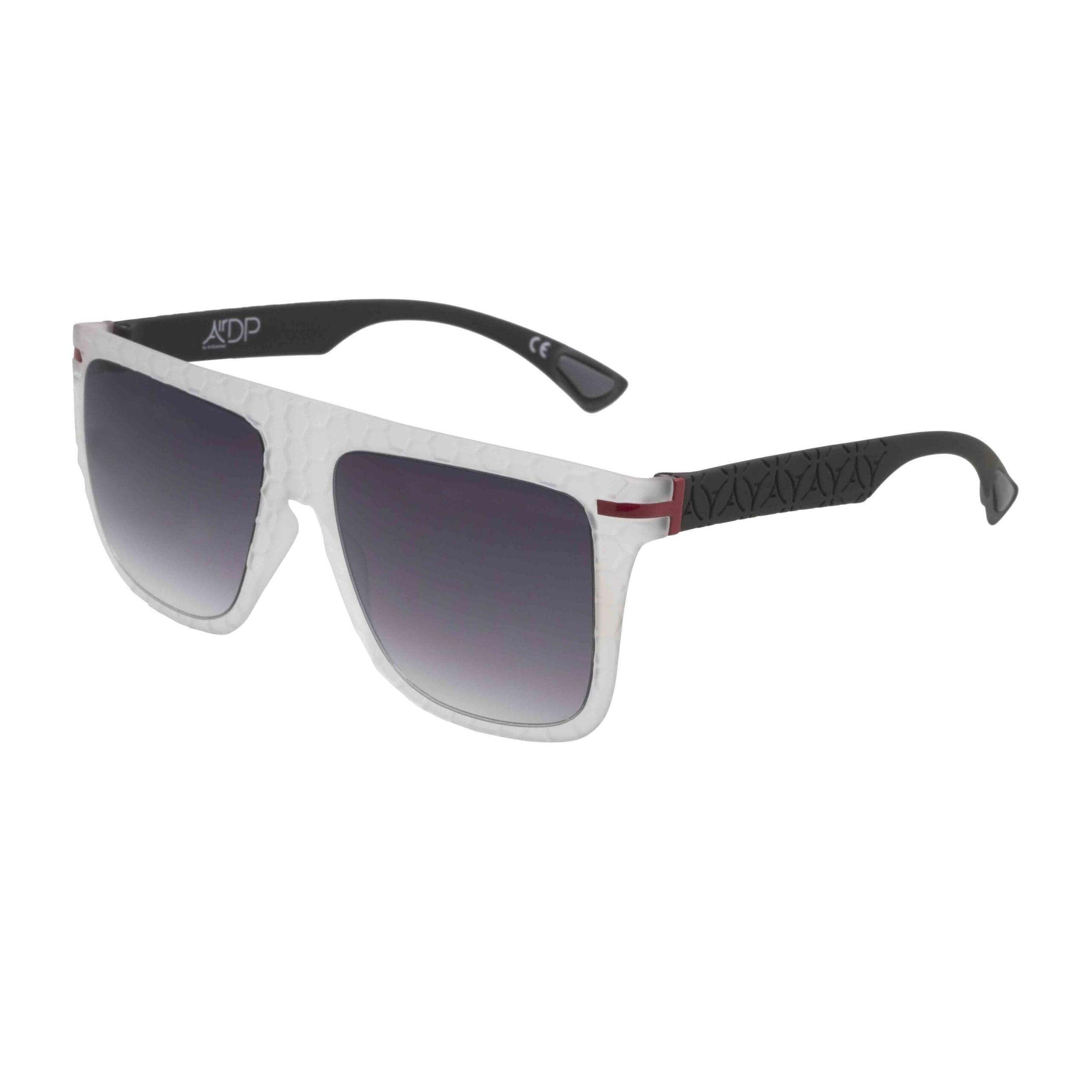 Occhiali da sole KEVIN C6 BIS con texture geometrica e design moderno, perfetti per un look accattivante.