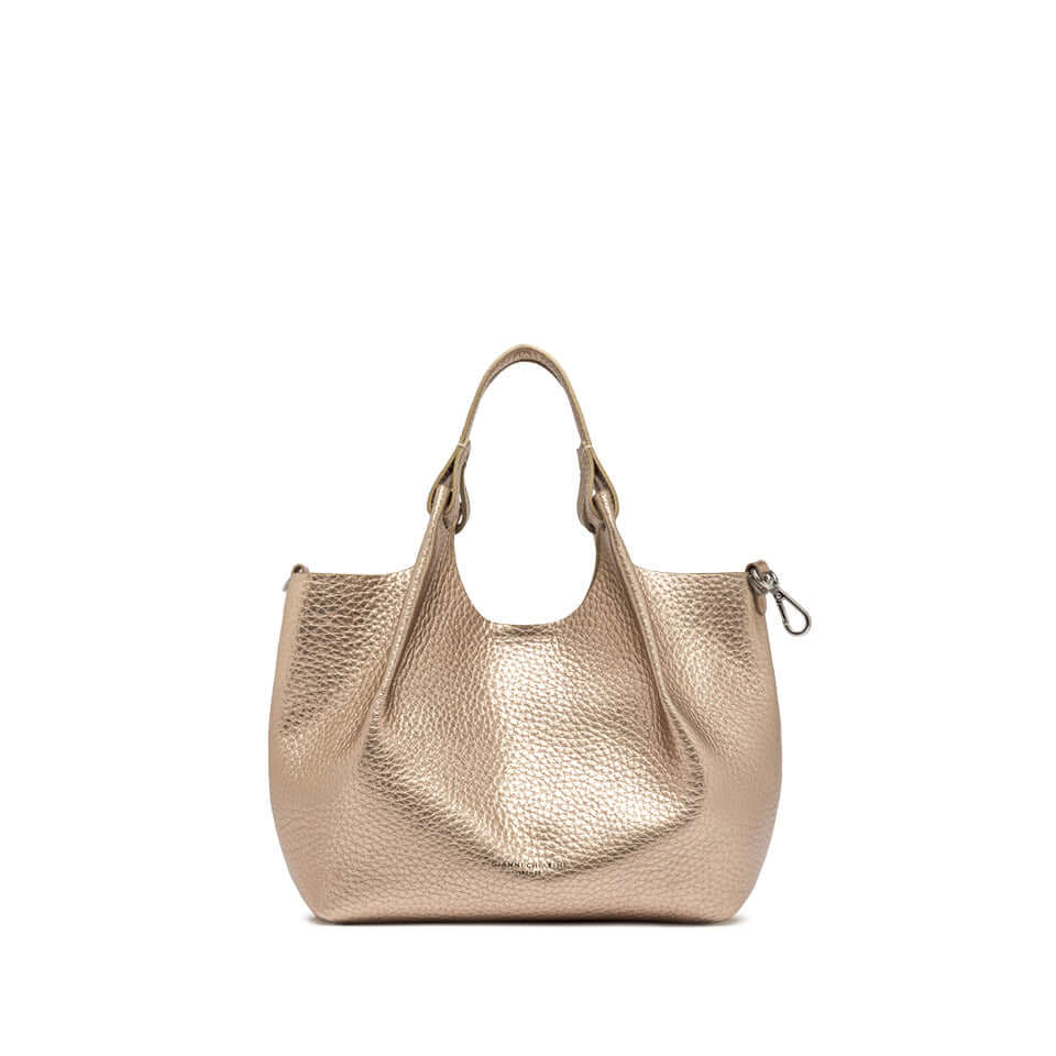 Borsa DUA in pelle dalla grana maxi di Gianni Chiarini, texture unica, dotata di pochette con zip.