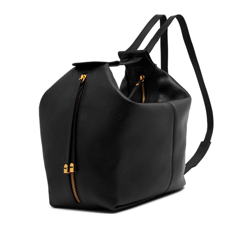 Guia black leather bag by Gianni Chiarini, featuring gold zippers and adjustable straps, perfect for casual looks.