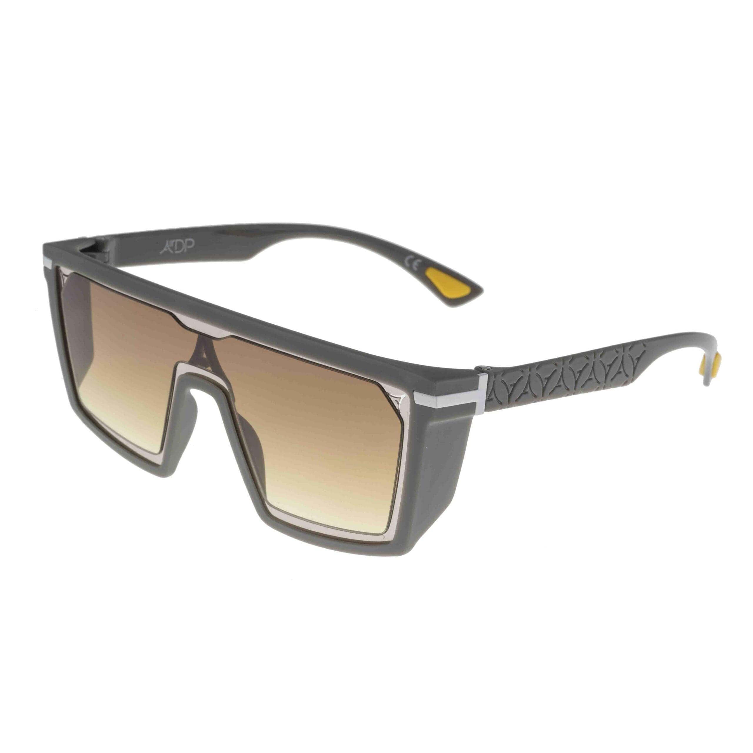 JAGUAR XS C4 occhiali con forme avvolgenti e linee decise, modello della collezione Happy.