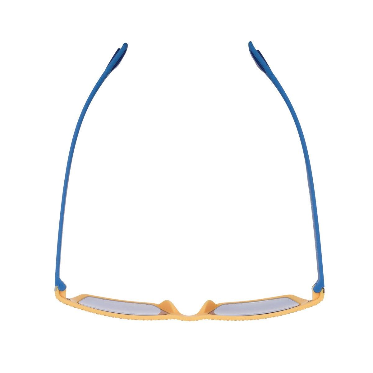 Occhiali da sole MICHI C6 della collezione Flexo, frontale giallo e aste azzurre, design contemporaneo e audace.