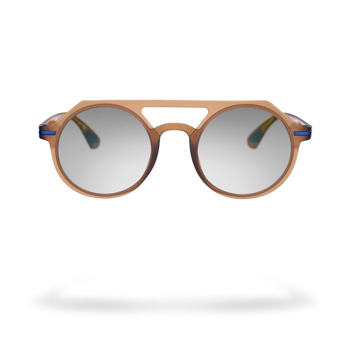 MOSE C2 occhiali da sole da uomo rotondi con lenti grigie fotocromatiche e montatura marrone.