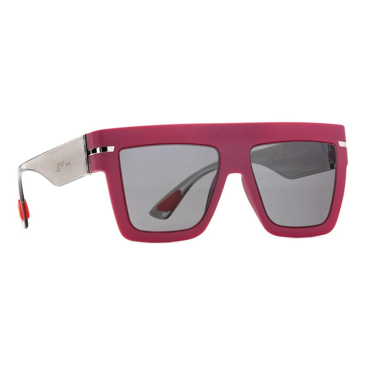 LEONARDO C21, occhiali da sole oversize dal design glamour e cool, collezione Over.