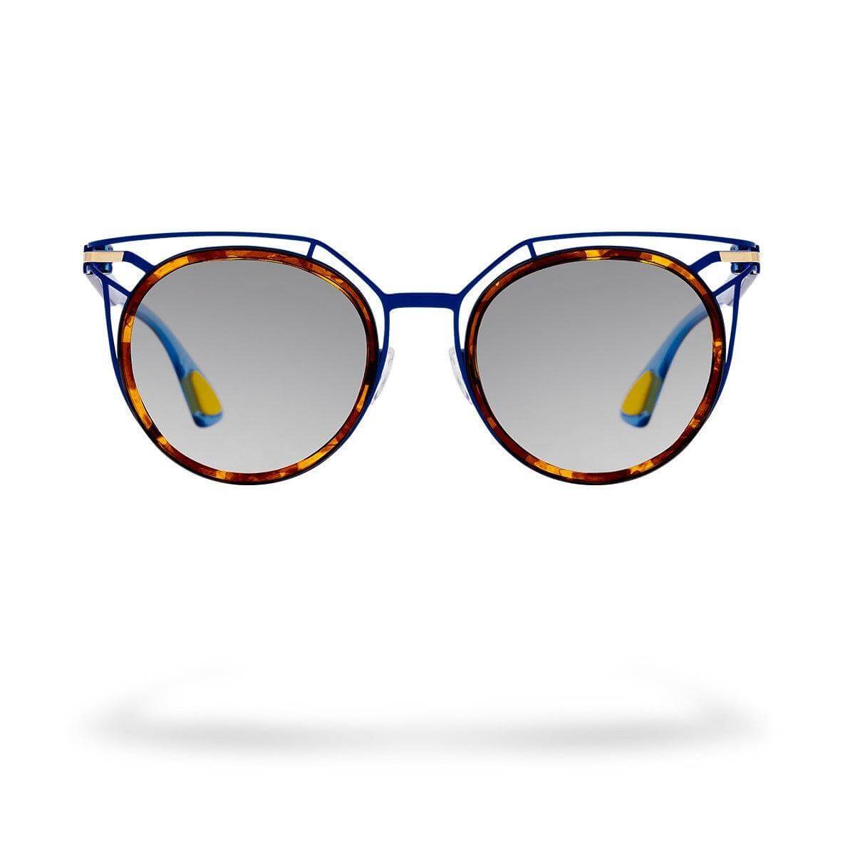 Occhiali da sole PRASLIN C4 con telaio blu e dettagli havana, design audace e stile contemporaneo.