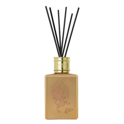 Circe Diffusore in elegante flacone dorato con decoro Paisley e midollini neri, 500 ml di fragranza.