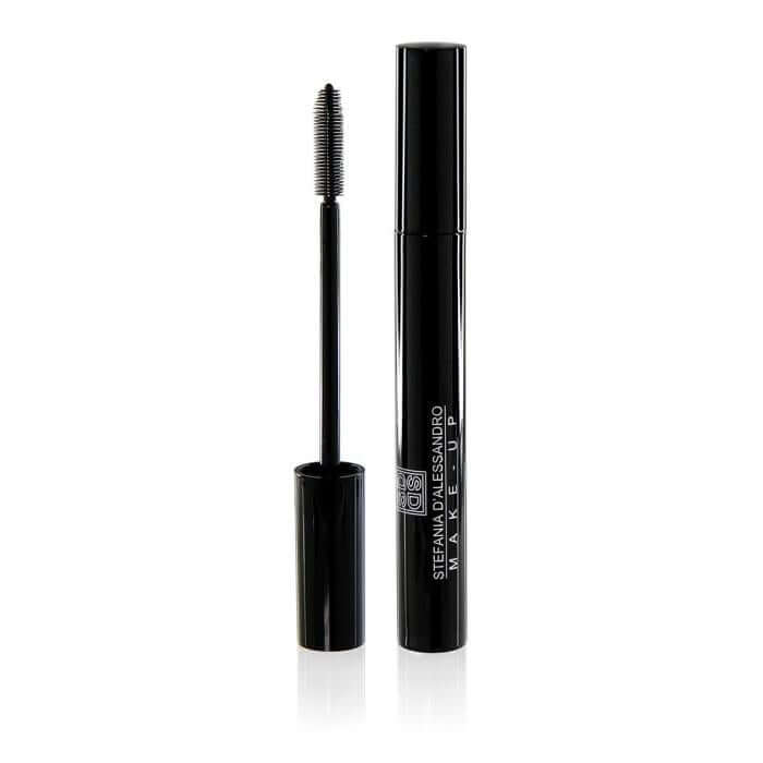 Mascara Volume e Definition, scovolino in silicone per ciglia definite e voluminose, 9 ml.