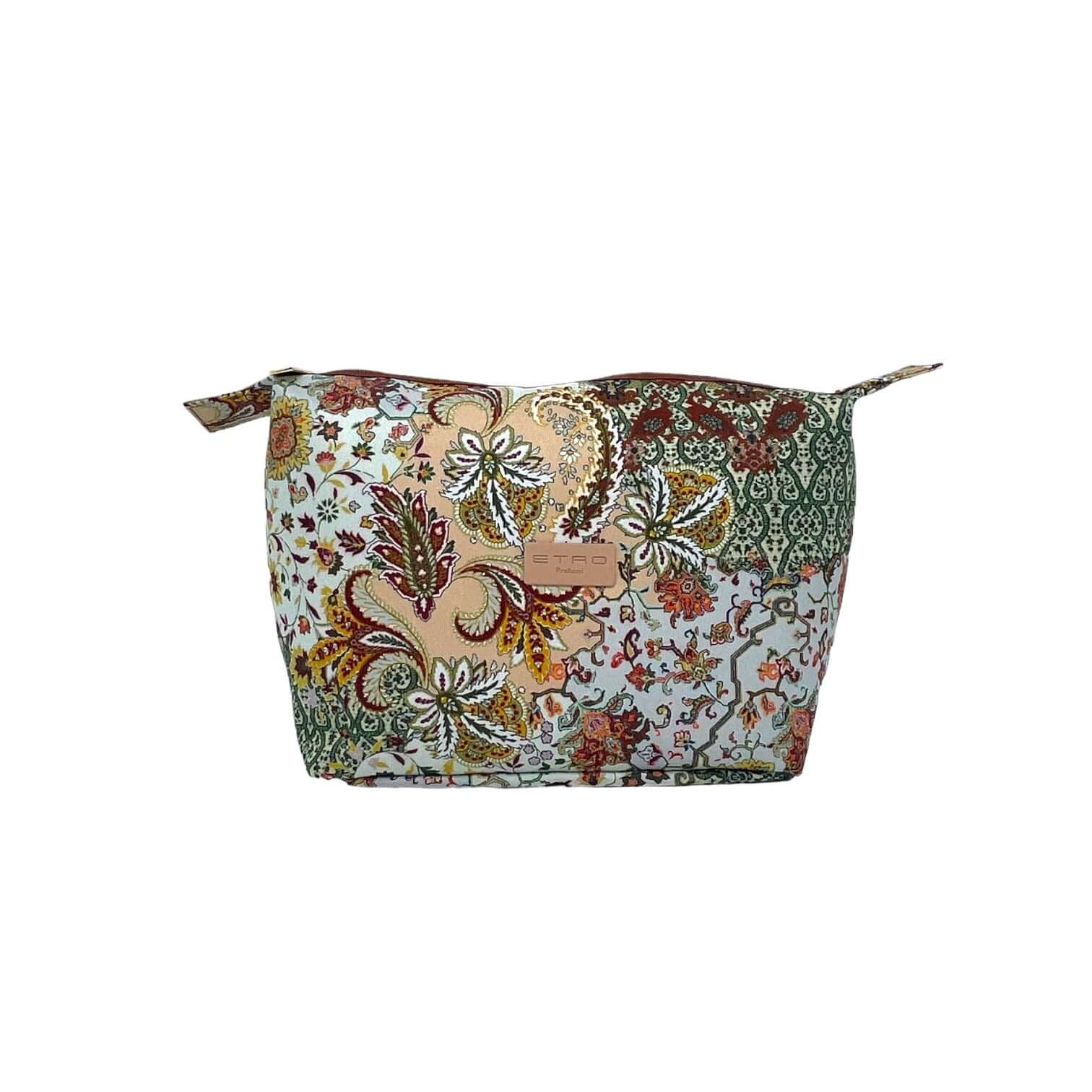 Trousse da viaggio in tessuto nylon lavabile con fantasia colorata e logo ETRO, dimensioni 20x12x15 cm.