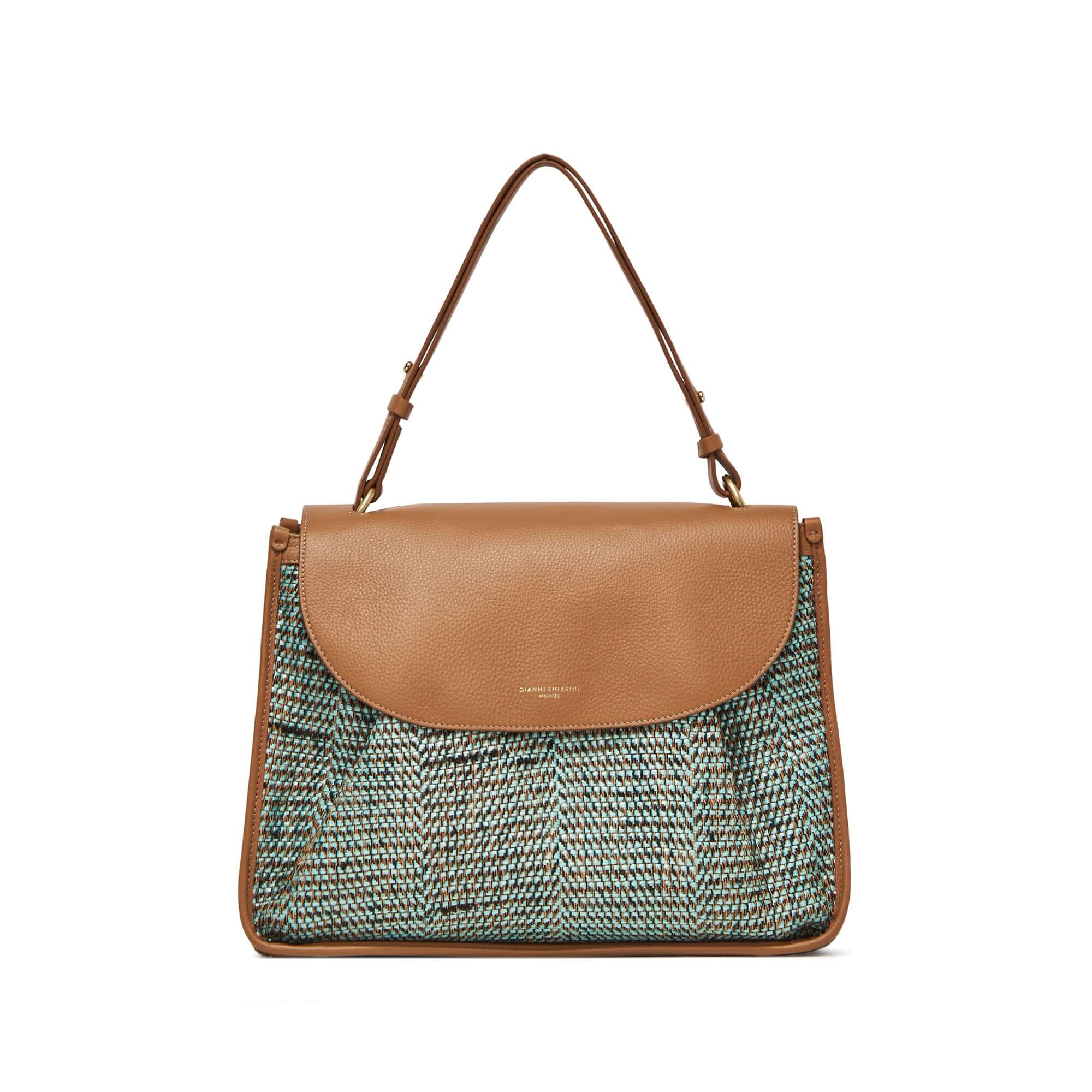 Shoulder bag Louise by Gianni Chiarini, made of woven raffia with adjustable leather handle, stylish and functional.