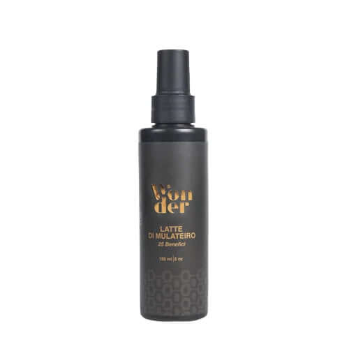Latte di Mulateiro hair treatment, enriched with 25 ingredients for soft, shiny, and silky hair. 150 ml spray.