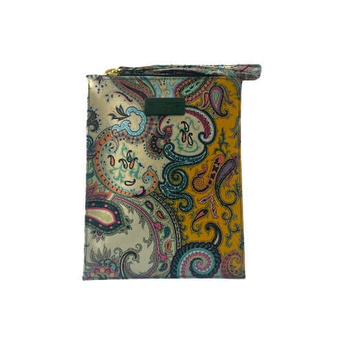 Custodia in tessuto nylon lavabile, fantasia colorata, chiusura zip, targhetta ETRO verde, dimensioni 14x8,5 cm.