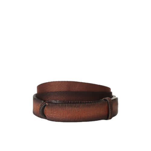 Cintura Nobuckle Blade in cuoio, 3 cm alta, senza fibbia, taglia unica regolabile, Made in Italy.