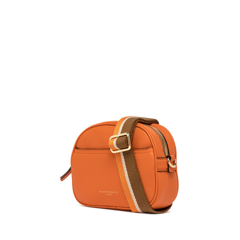 La Nina Gianni Chiarini orange leather crossbody bag with woven strap, zip closure, 21x17x7 cm.