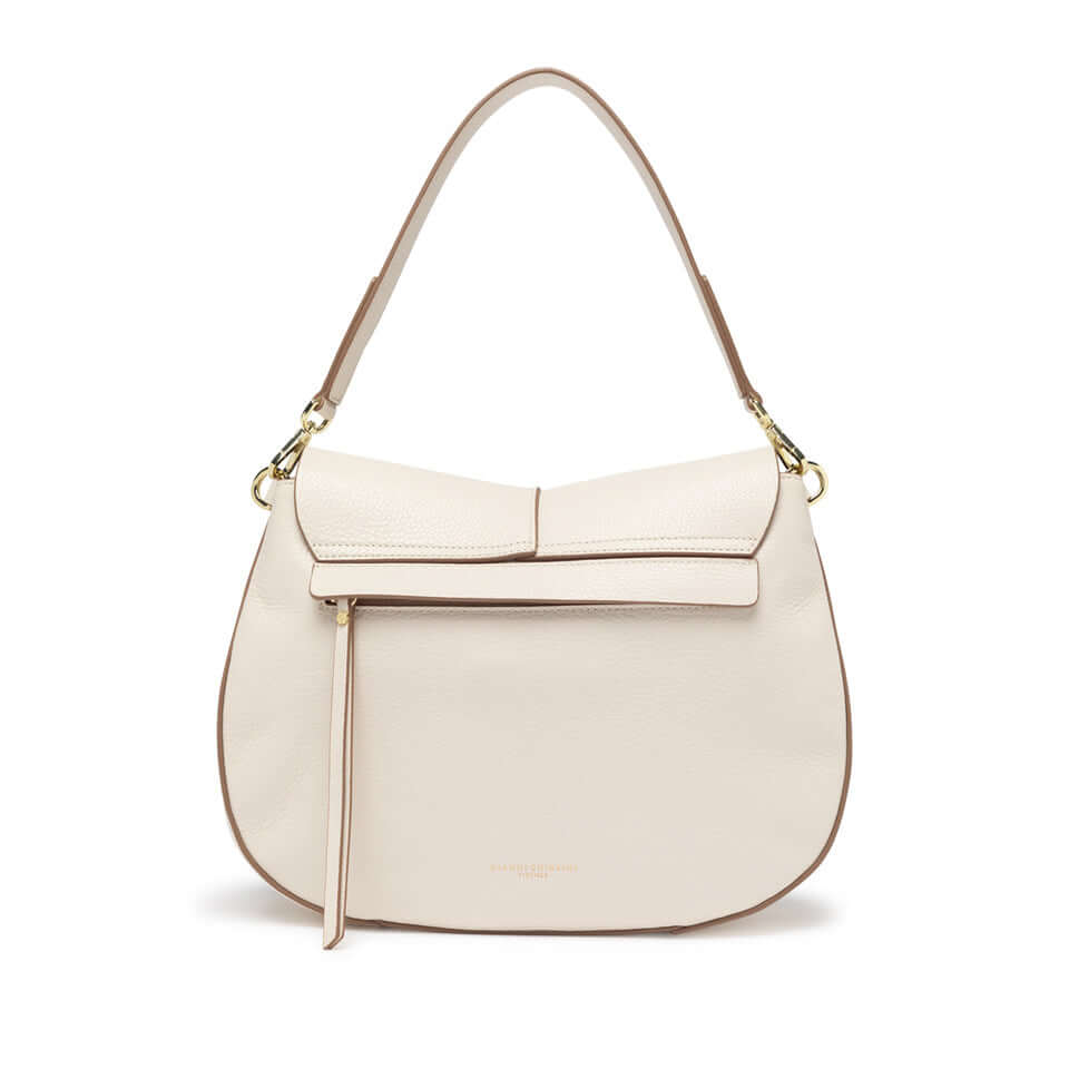 Borsa HELENA ROUND di Gianni Chiarini, realizzata in pelle martellata, design contemporaneo.