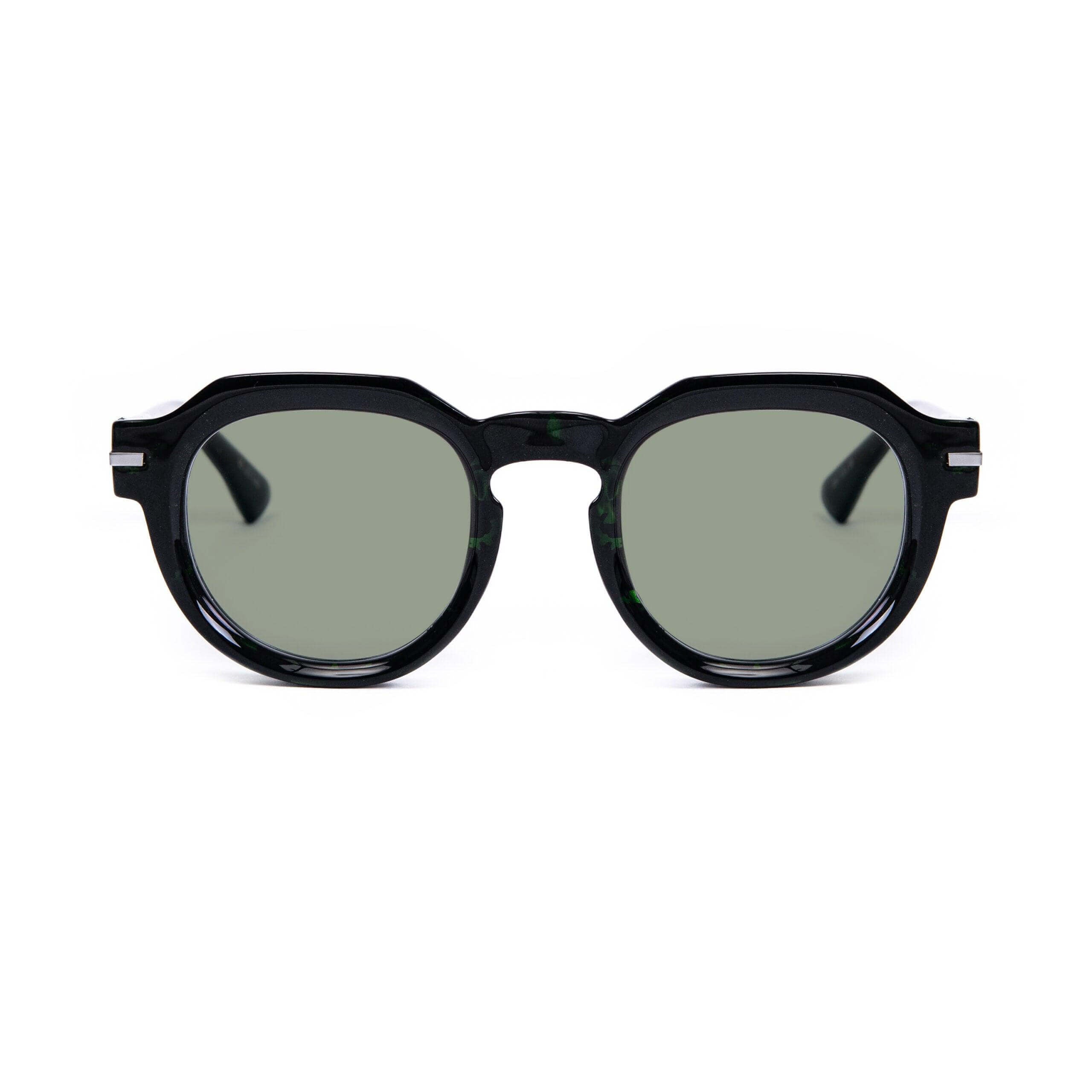 Sunny Island C9 sunglasses with bold design and phototropic lenses by AirDP.