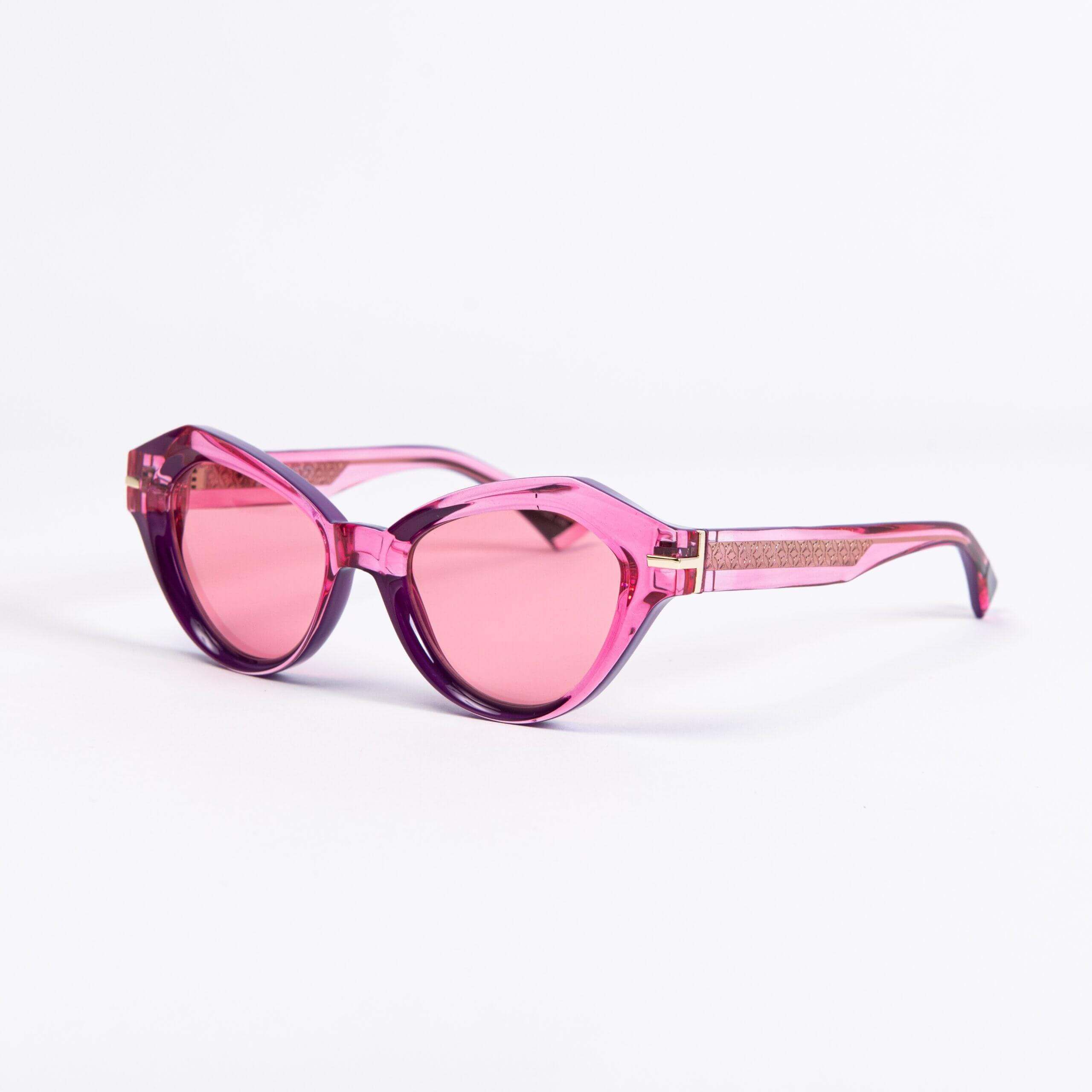 BAL HARBOUR C28 sunglasses with dark pink frames and violet top, featuring modern and elegant design by AirDP.