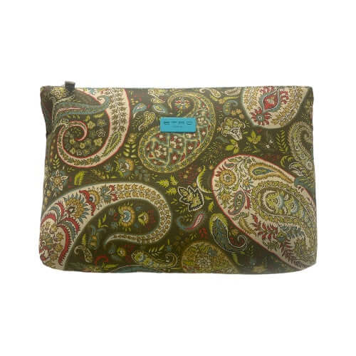 Busta Grande: lavabile nylon trousse con fantasia paisley, chiusura zip, targhetta ETRO, misure 28x20x8 cm.