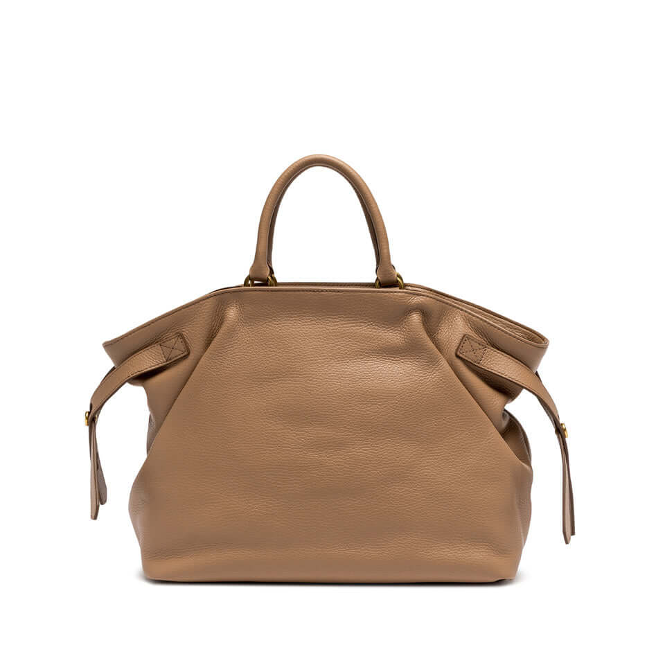 Borsa elegante CLAUDETTE in pelle martellata, colore beige, con dettagli in metallo e manici in pelle.