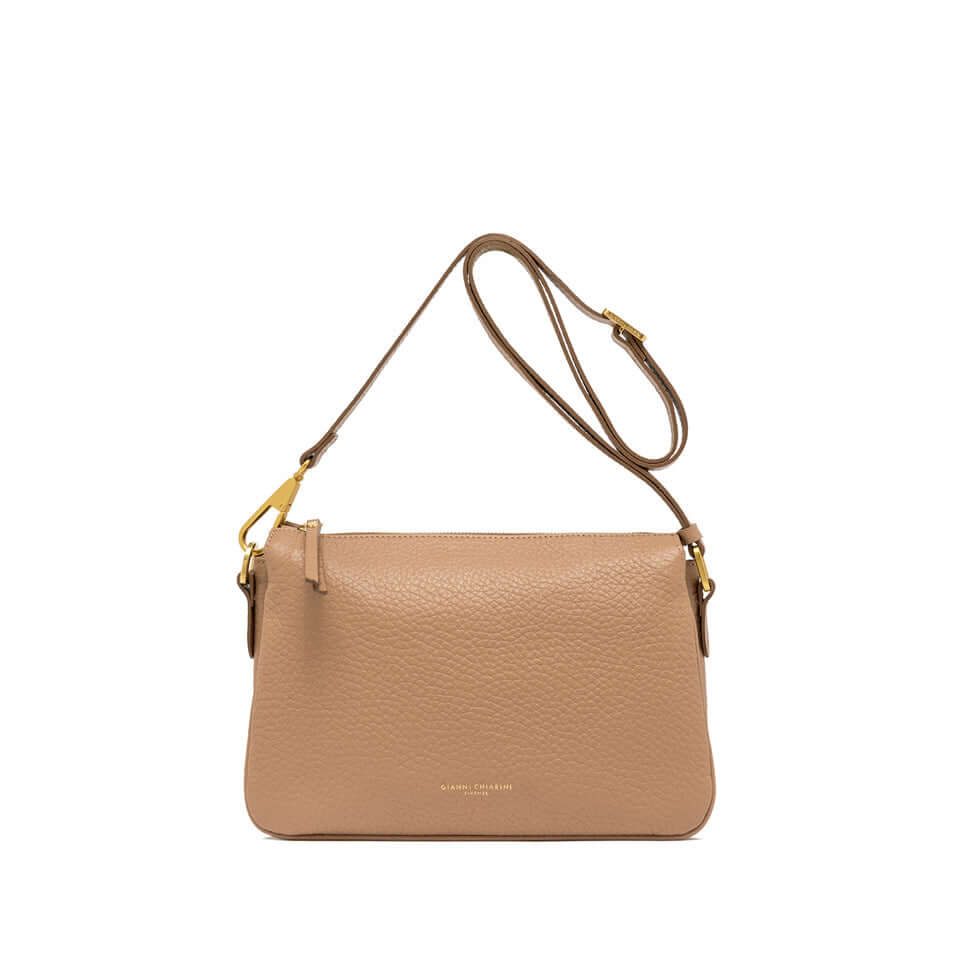 BROOKE by Gianni Chiarini in beige maxi grain leather, elegant and functional handbag with zip closure and removable strap.