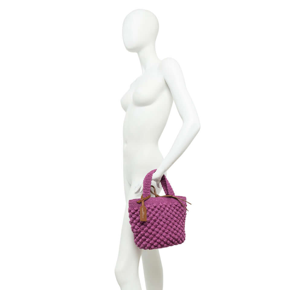 Bella bag by Gianni Chiarini Firenze, bubble texture, double handle, fabric with leather details, purple color, stylish and practical.