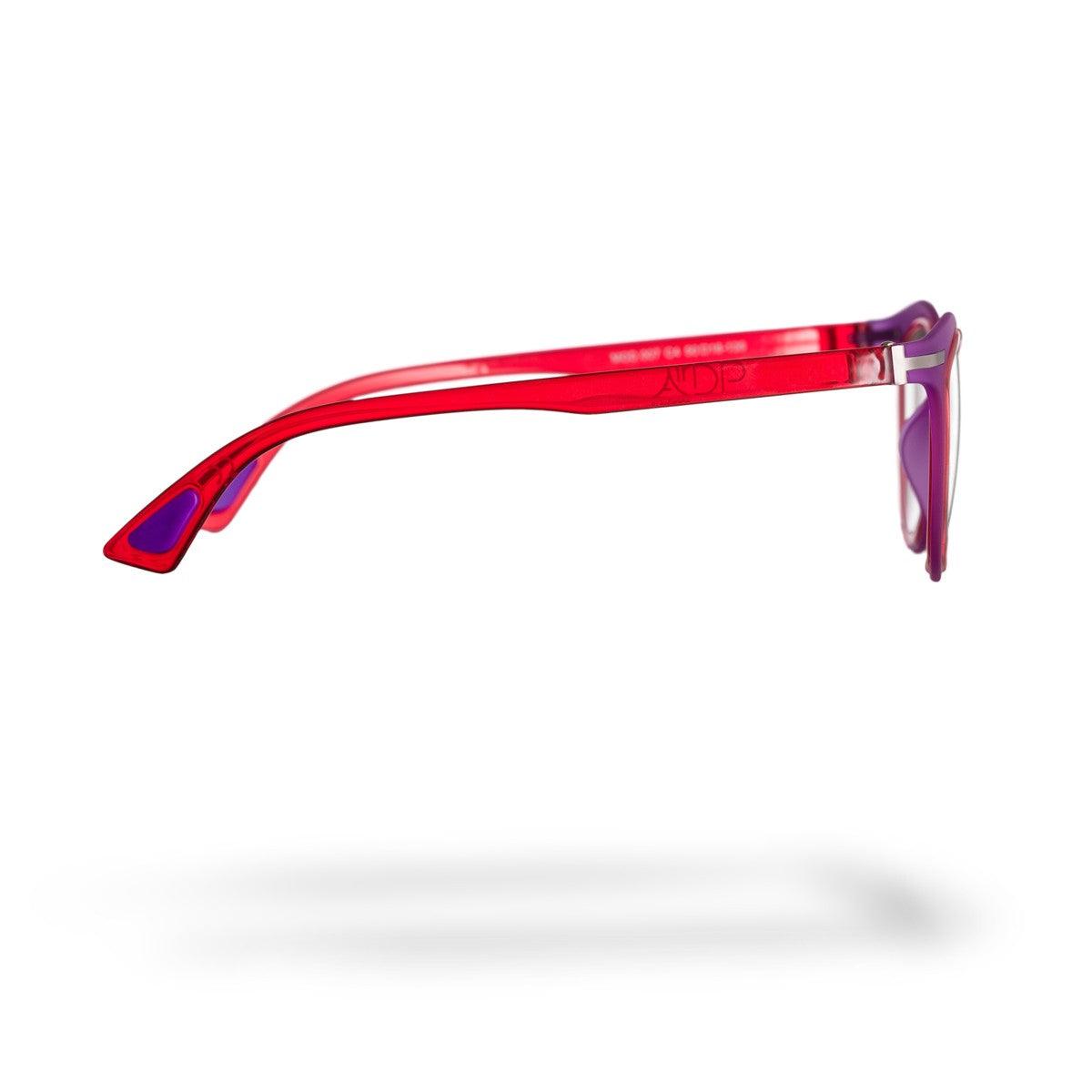 Lolli C4 occhiali con montatura rossa, design ergonomico e spessore impercettibile, collezione Frame.