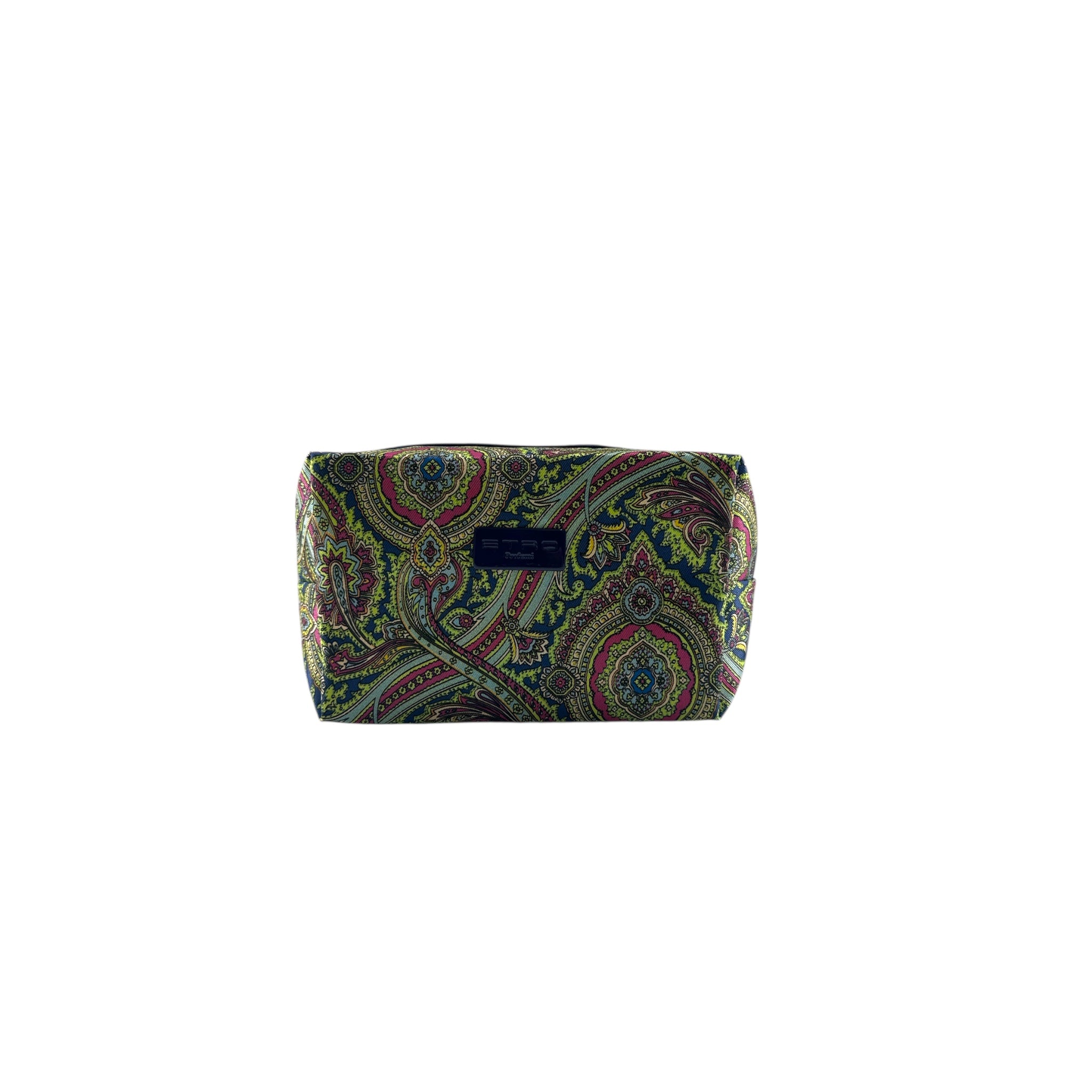 Necessaire
