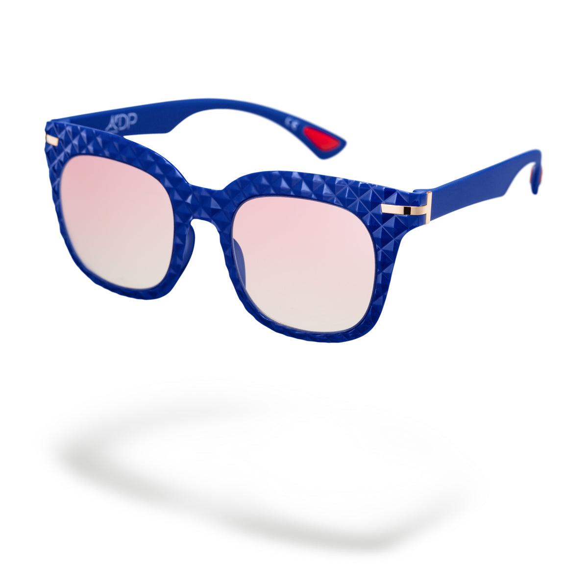 Occhiali da sole MARIANNA C2 con montatura blu e lenti rosa sfumate della collezione Flexo di Alessandro Del Piero.