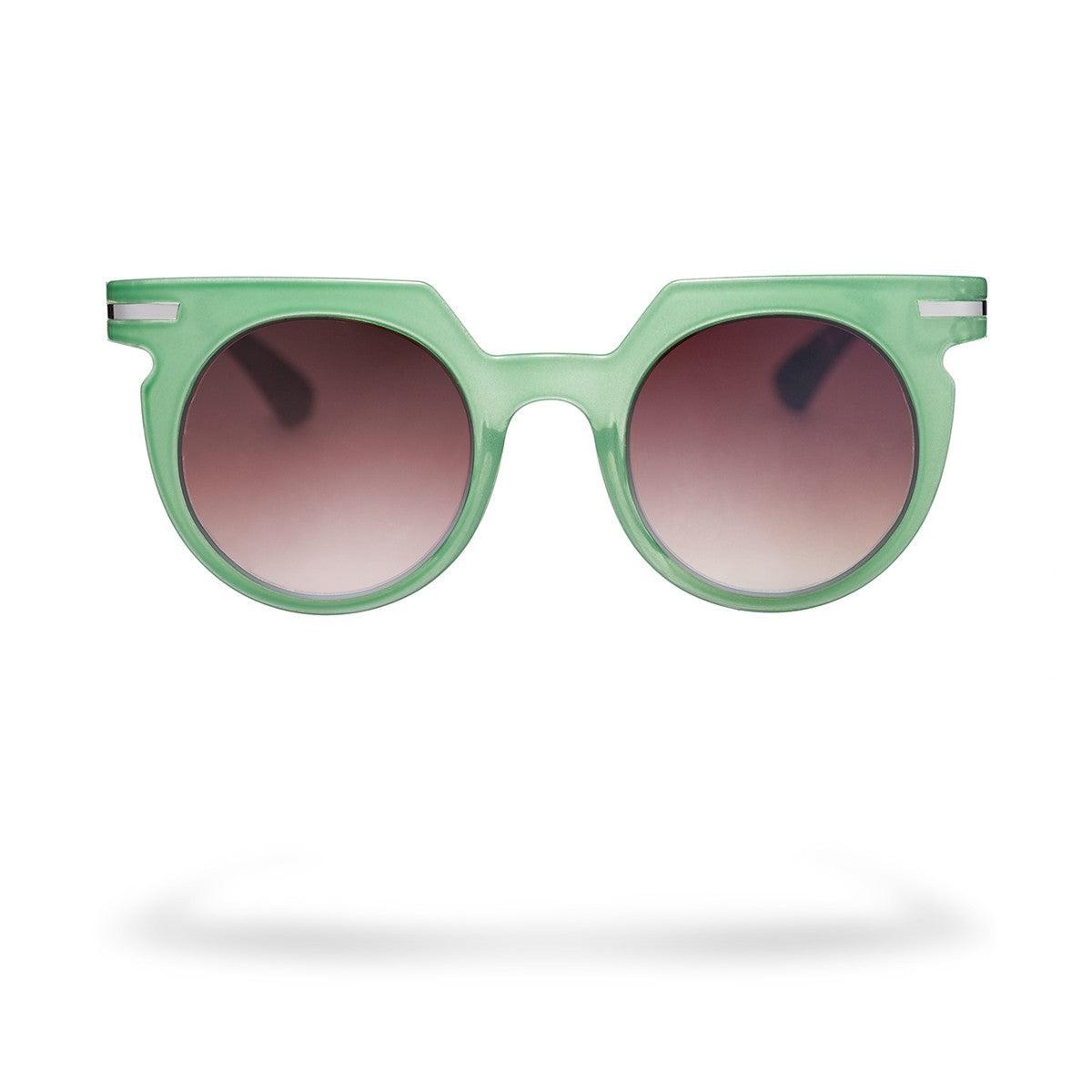 Occhiali da sole ILARIA C5, collezione Genesis, design elegante e moderno in tonalità verde.