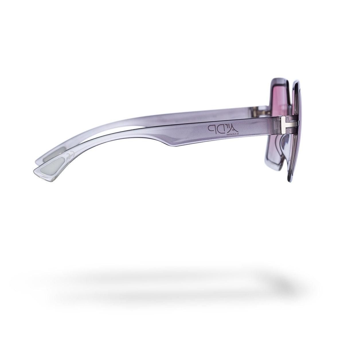 Occhiali ISA C5 con forma lineare ed elegante, design della collezione Genesis.