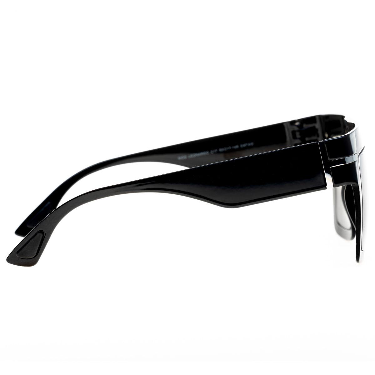LEONARDO C17 sunglasses side view showcasing oversize design and stylish look.