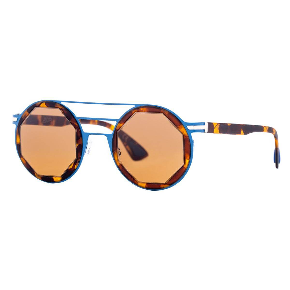 LONDON C1 sunglasses, featuring unique octagonal design, lightweight ergonomic fit, perfect for stylish summer outings.