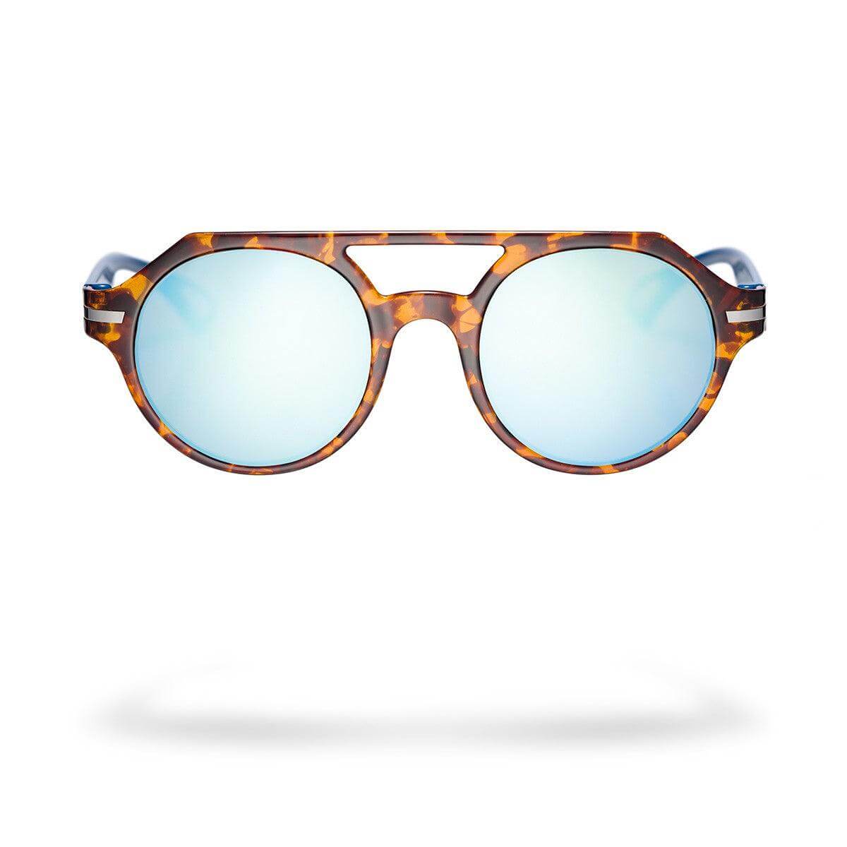 Occhiali da sole PIERO C1 con frontale havana marrone e lenti blu specchiate, eleganza contemporanea.