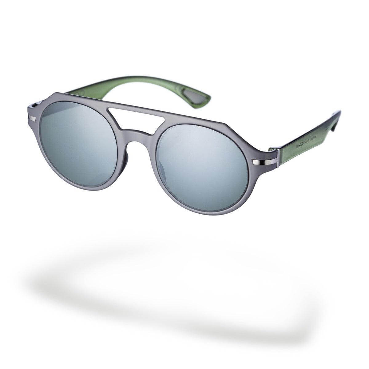 PIERO C4 occhiali da sole eleganti grigi e verdi, stile moderno per uomo, lenti fotocromatiche.