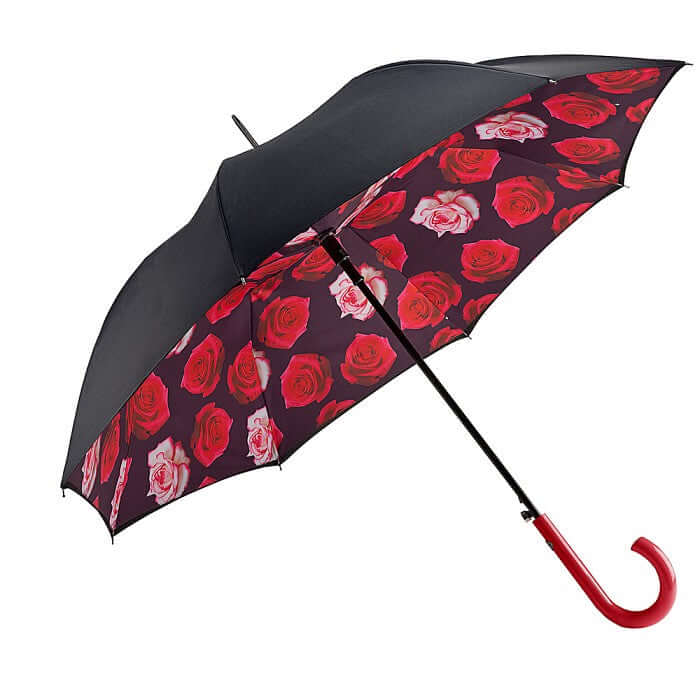 Ombrello da passeggio con stampe di rose rosse su fondo nero, design elegante e meccanismo di apertura automatica.
