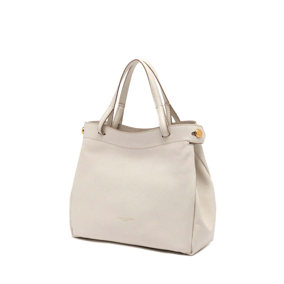 Ottavia handbag by Gianni Chiarini in beige pebbled leather with adjustable handles and zip closure.