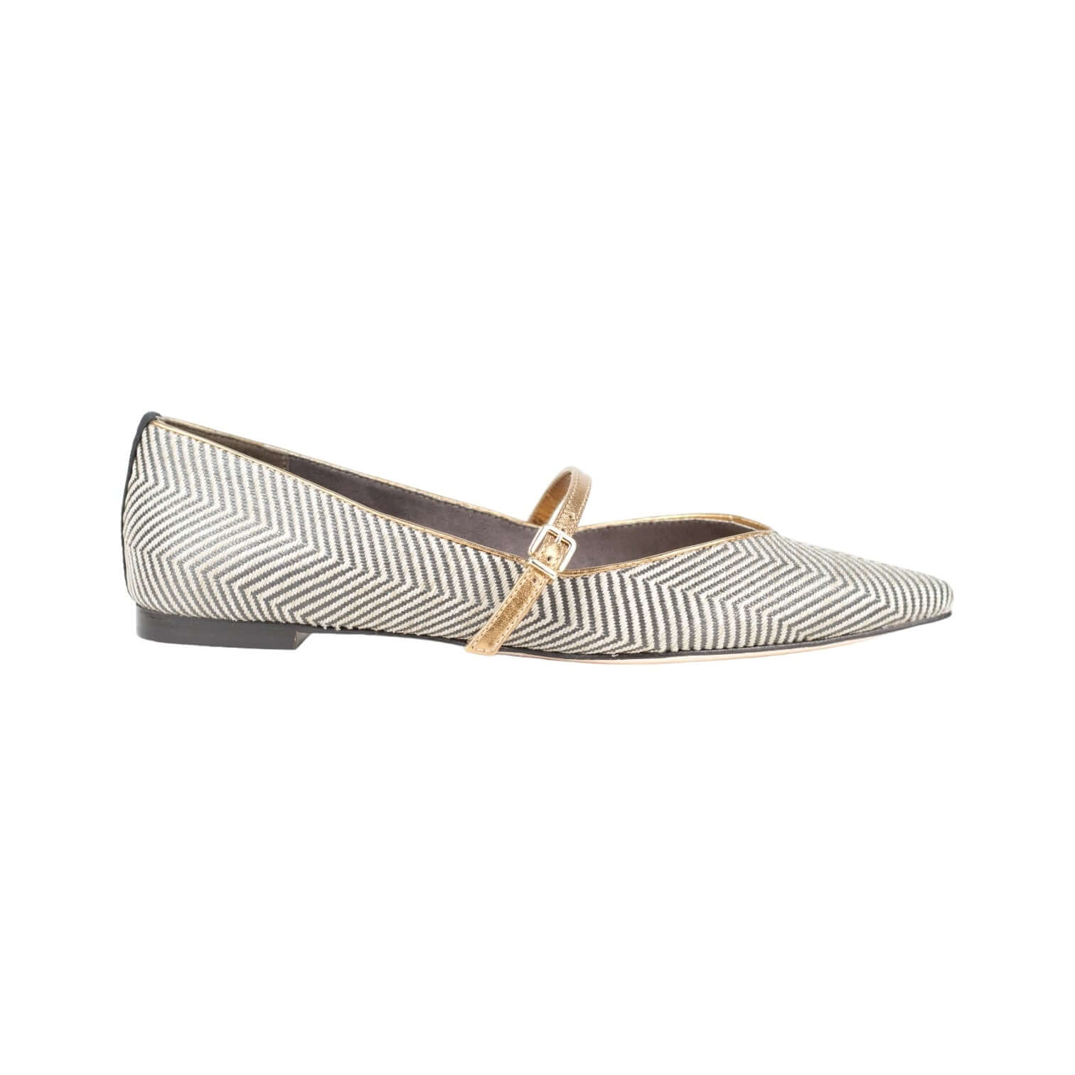 Scarpe a punta Prata con design a zig zag, sostenibili e alla moda per un look brasiliano.