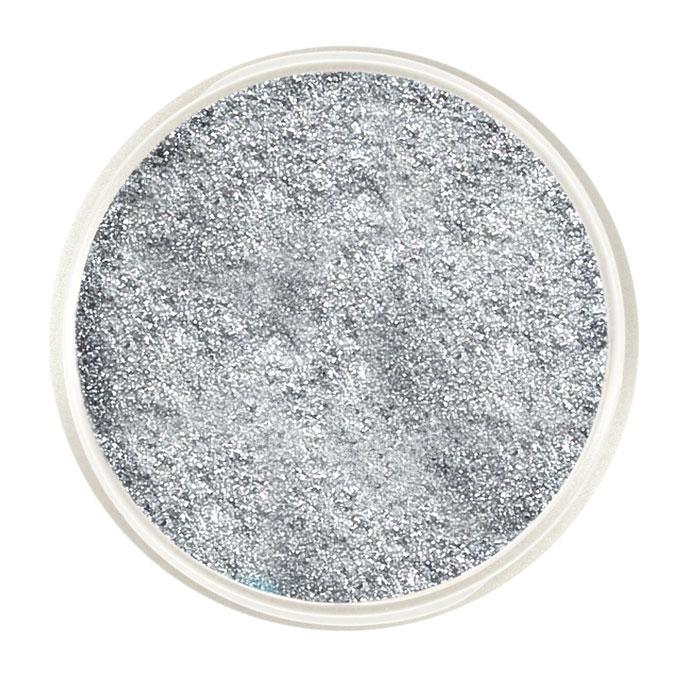 Silver eyeshadow